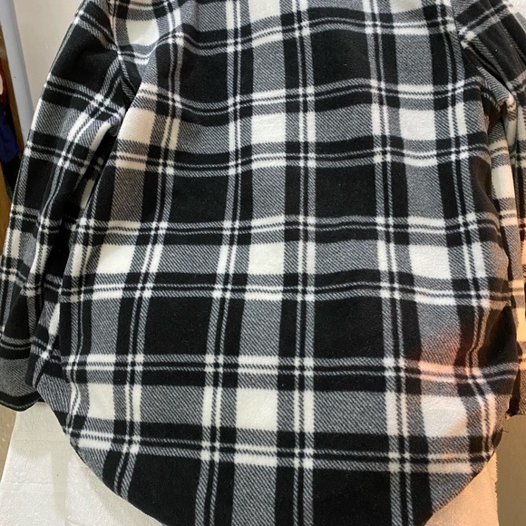 Jolie & Joy printed shirt size midiun long sleeves - Picture 2 of 5